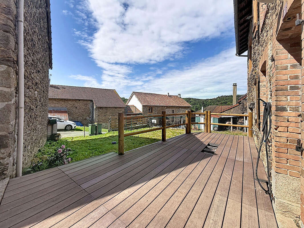 Maison rénovée - secteur calme - photo 14