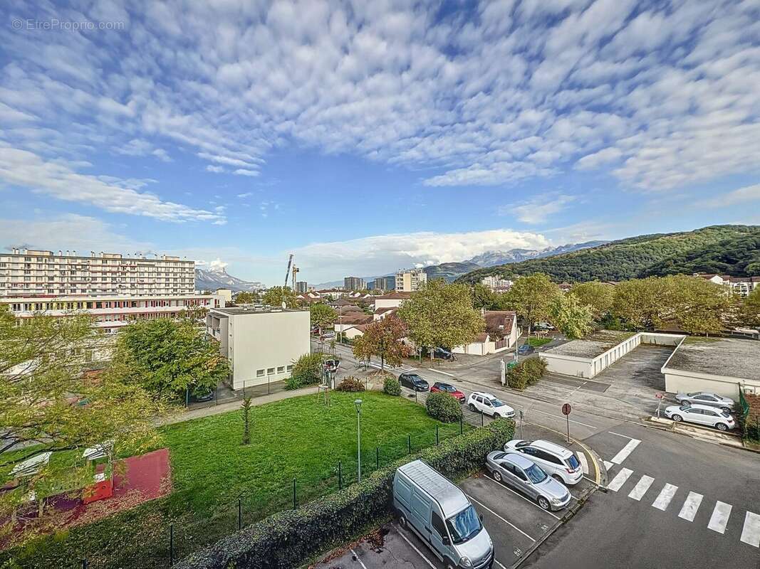 Vue Nord école - Appartement à LE PONT-DE-CLAIX