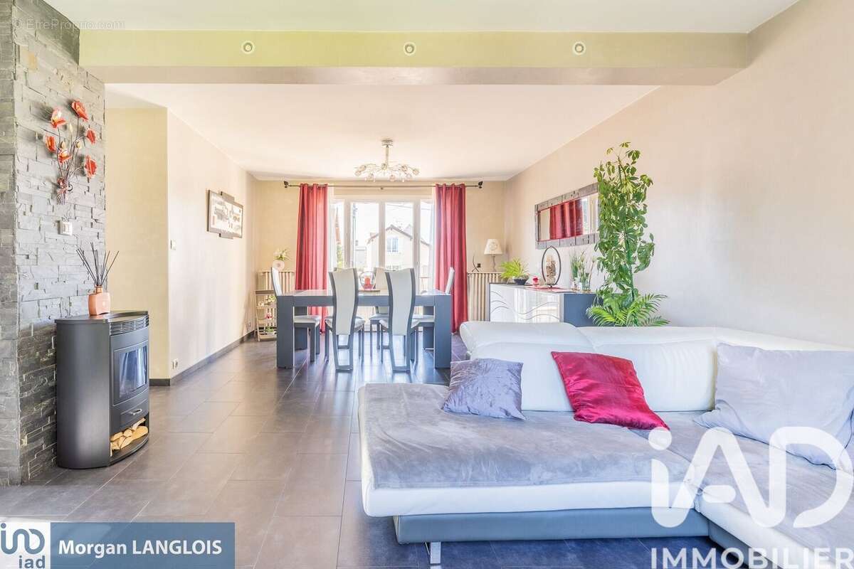 Photo 2 - Maison à VIRY-CHATILLON