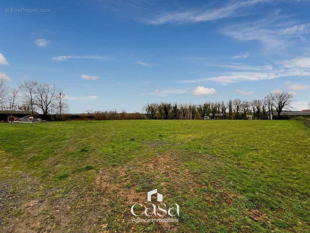 Maison à PERTHEVILLE-NERS