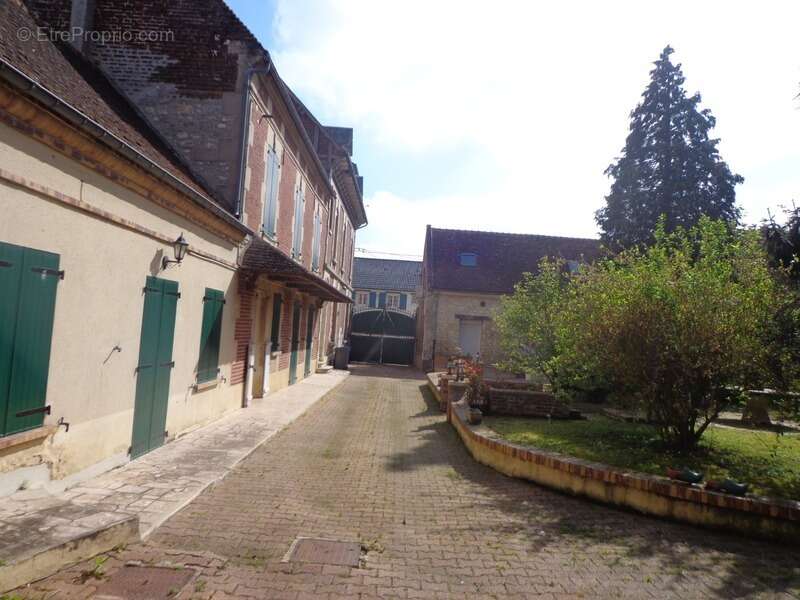 Propriete à vendre 15 pièces EPINEUSE (60) - photo 7
