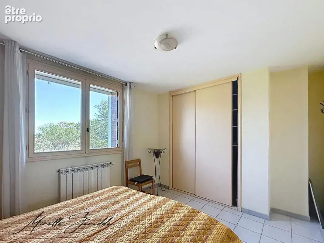 ARLES MAS de 9 pièces  de 202 m²   avec dépendance , garage - photo 8