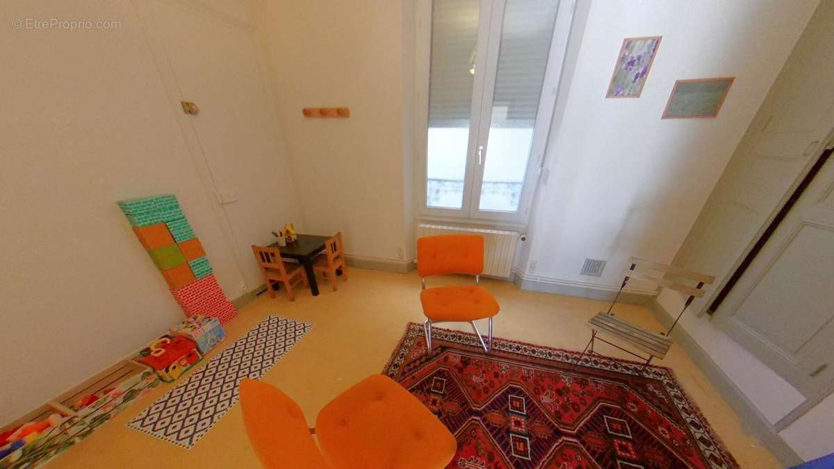 Appartement à MAGENTA