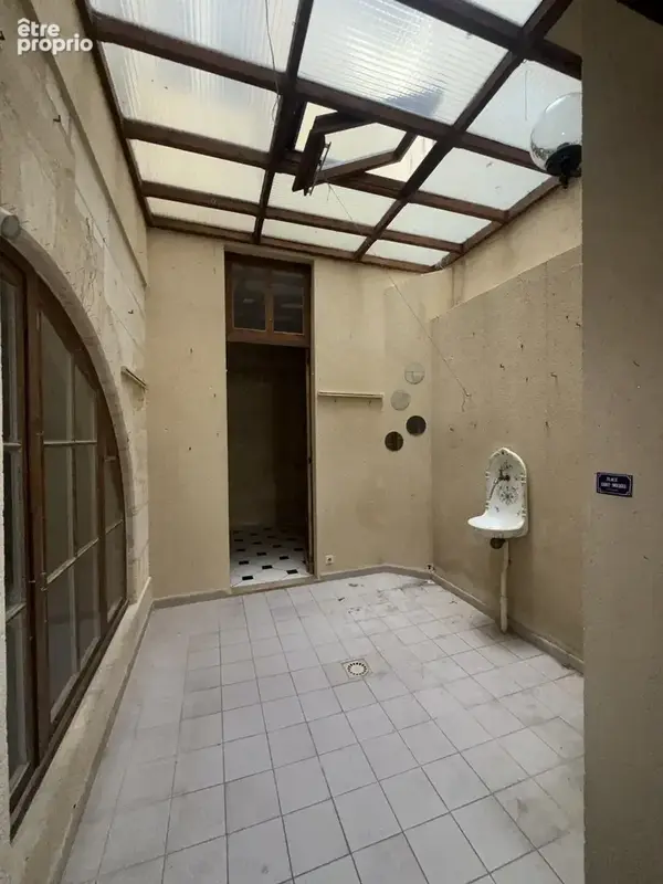 Appartement T3 à rénover avec patio intérieur - photo 5