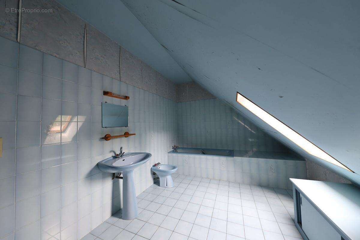 Maison à NOGENT-SUR-VERNISSON