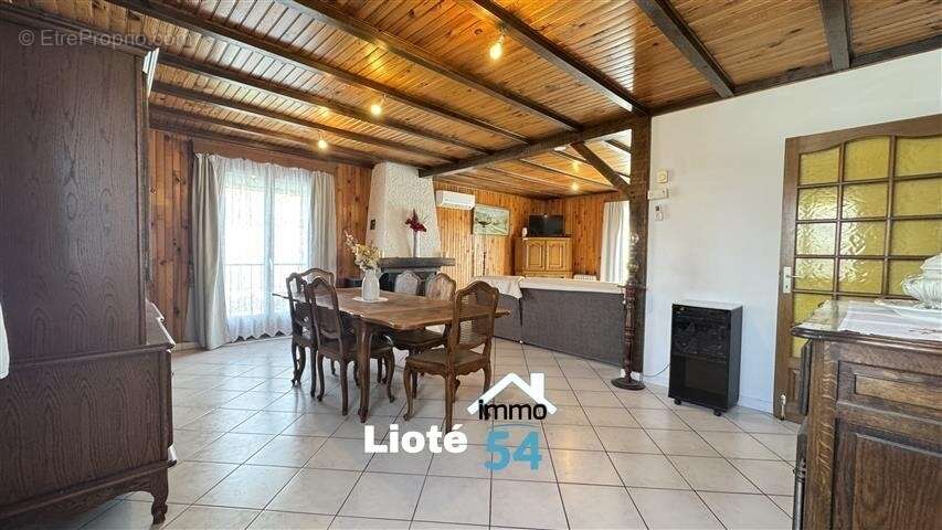 Maison à SAINT-REMIMONT