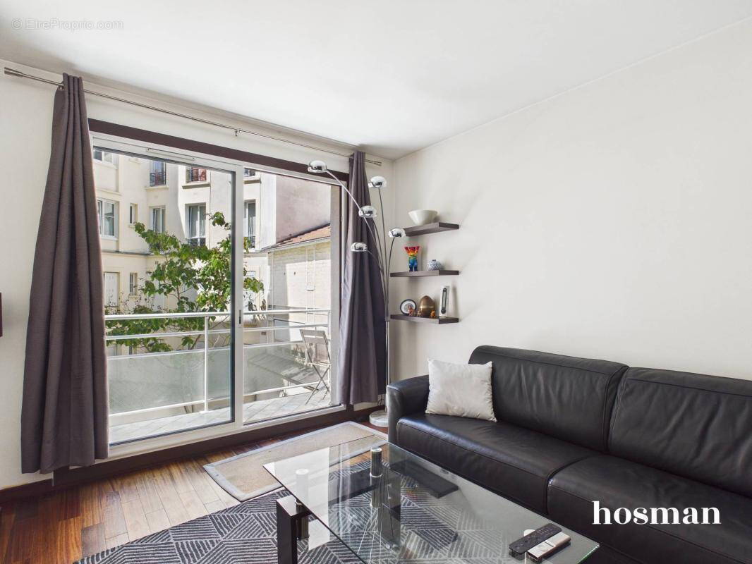 Appartement à PARIS-10E