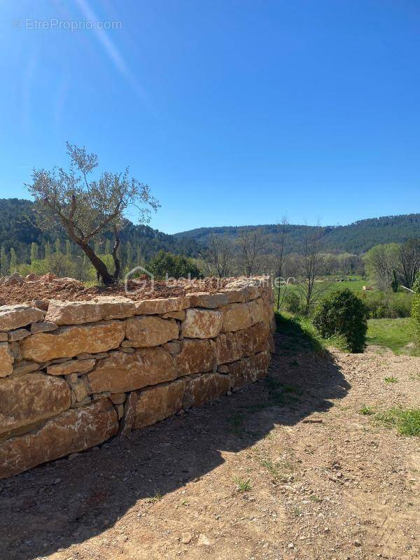 Terrain à SALERNES