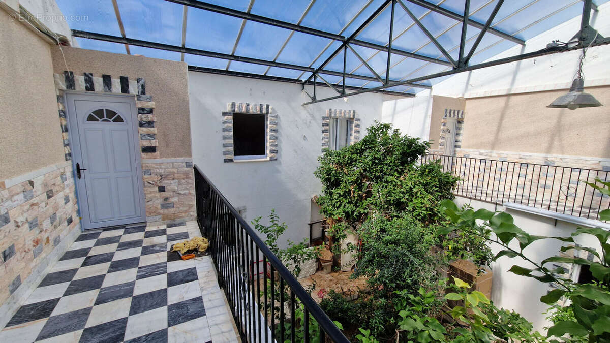 Appartement à VAUGRIGNEUSE