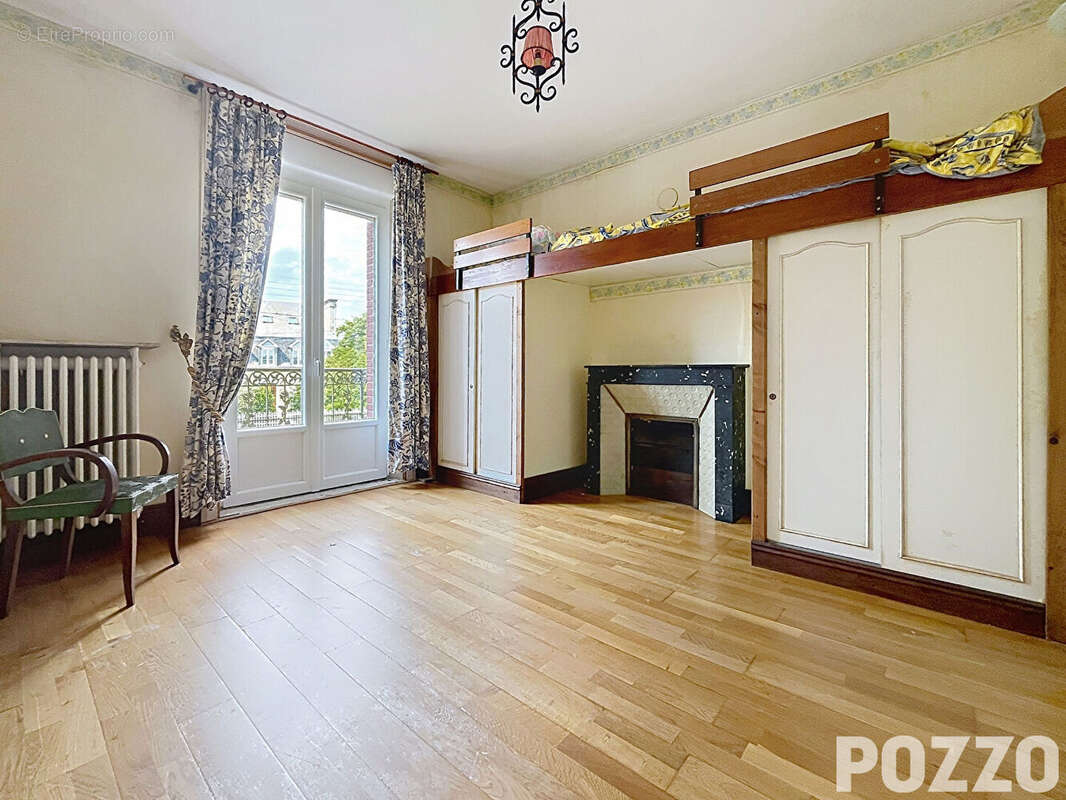 A vendre, maison bourgeoise de 3 pieces à vire normandie (14500) - photo 6