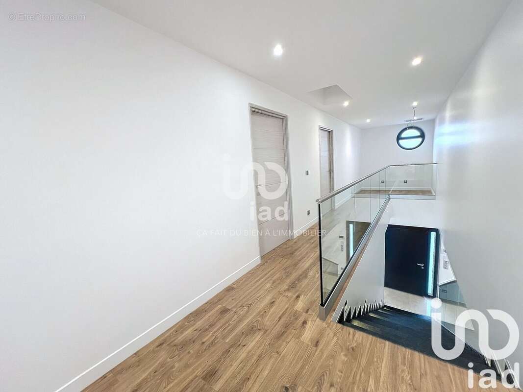 Photo 4 - Maison à VILLEPARISIS