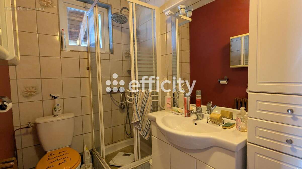 Maison 130 m² à La Monnerie-Le-Montel  - photo 19