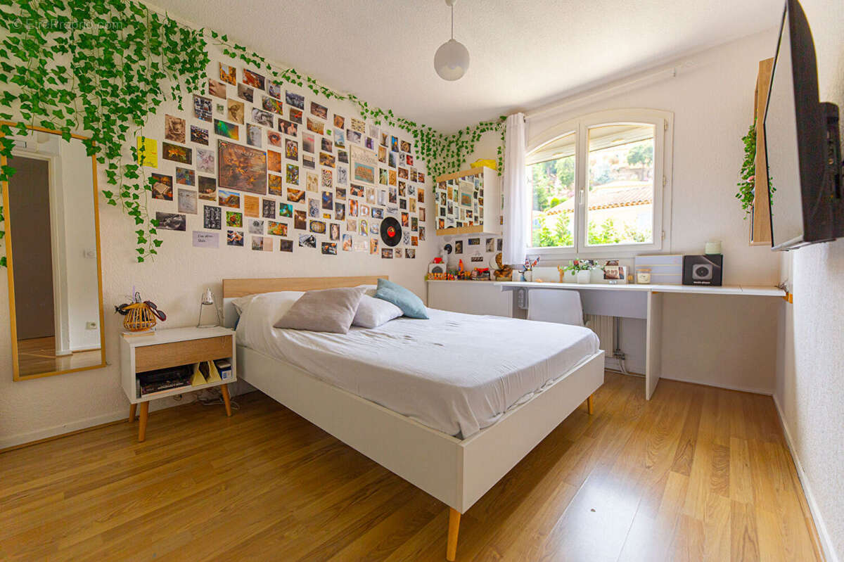 Maison à MANDELIEU-LA-NAPOULE