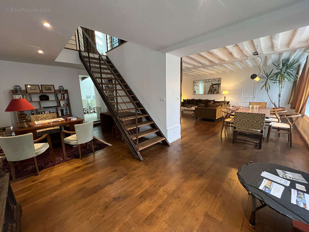 Maison à MONTFORT-L'AMAURY