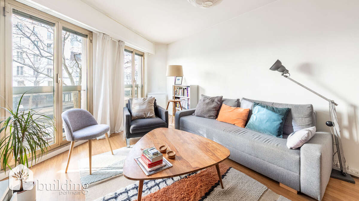 Appartement à PARIS-17E