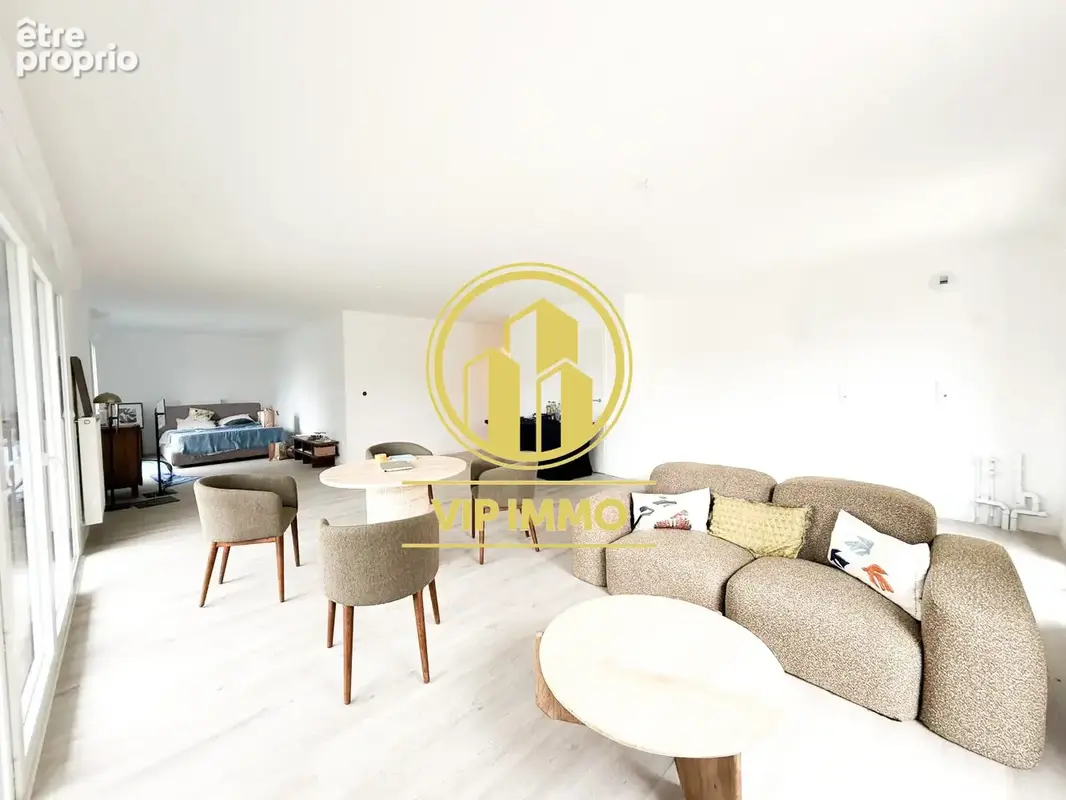 Appartement 5 pièces 125 m² à vendre à Hem (59510) - photo 4