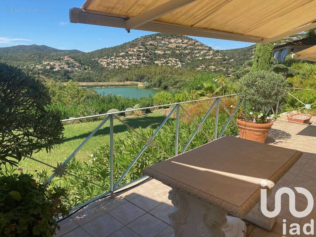 Photo 1 - Maison à LA LONDE-LES-MAURES