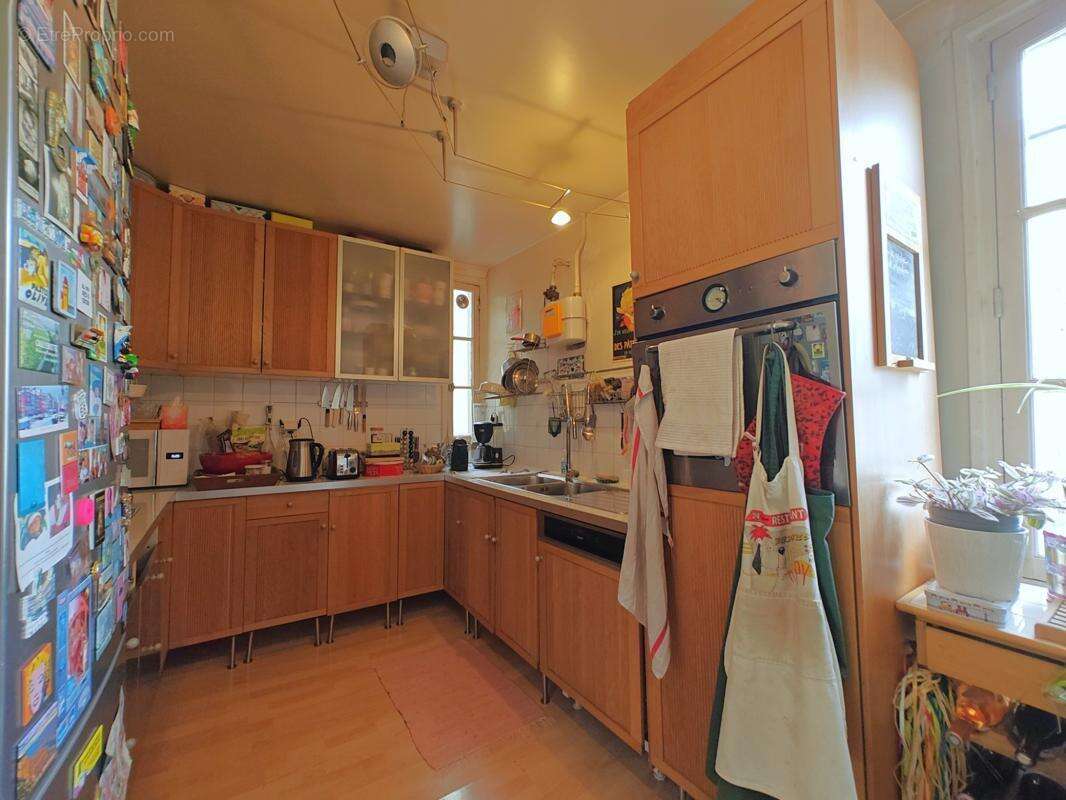 Appartement à PARIS-10E