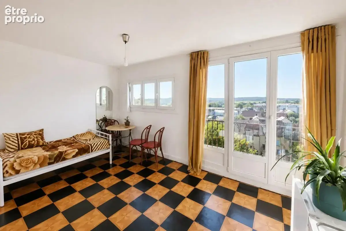 Appartement 1 pièce de 30 m² situé à Villiers-le-Bel - photo 2