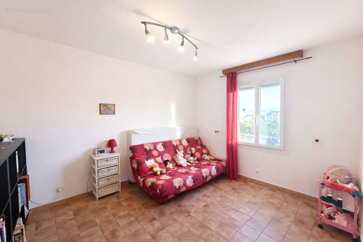 Maison à BAGNOLS-SUR-CEZE