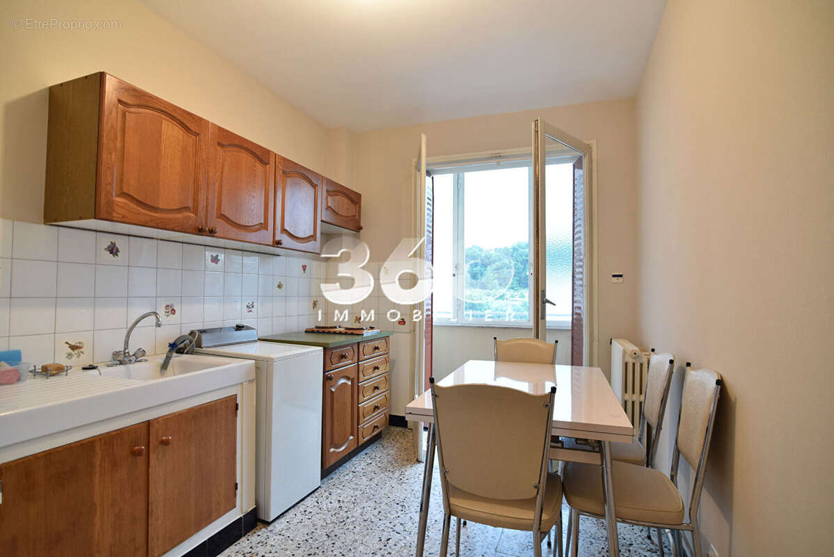 Appartement à AIX-LES-BAINS