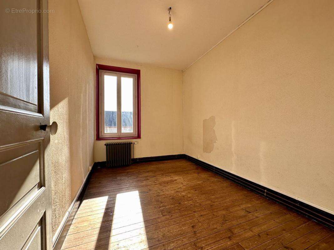 Maison 95 m² à Treignat  - photo 4