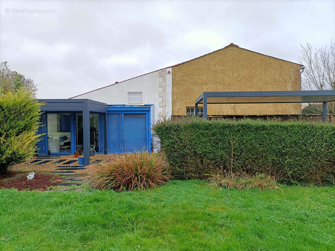 Maison à TONNAY-CHARENTE