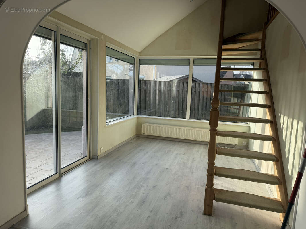 Maison à ANGERVILLE-LA-CAMPAGNE