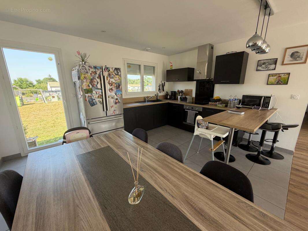 Chateau guibert (85) - la mainborgere - villa de plain pied 2020/4 chambres avec garage sur 1353m² clos - photo 3
