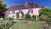 Maison à SURY-EN-VAUX