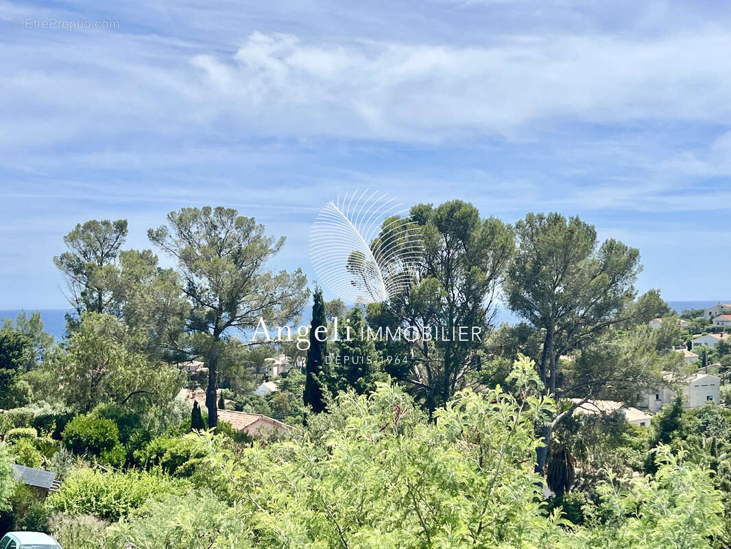 Saint aygulf : villa au calme - photo 5