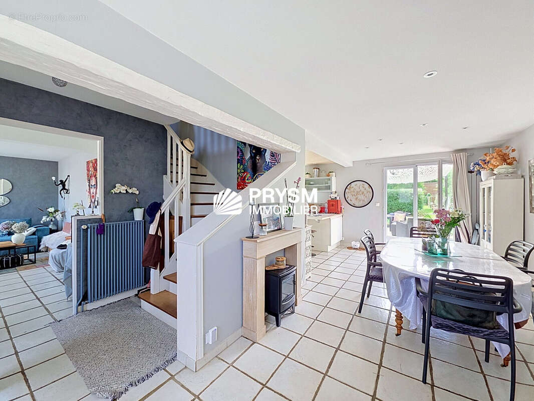 Salon-Séjour - Maison à PACE