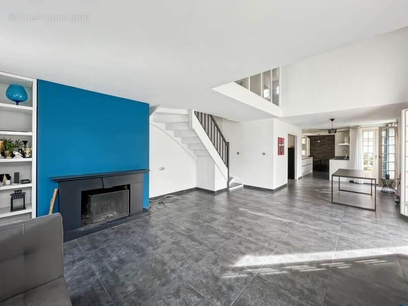 Maison à SAINT-REMY-LES-CHEVREUSE