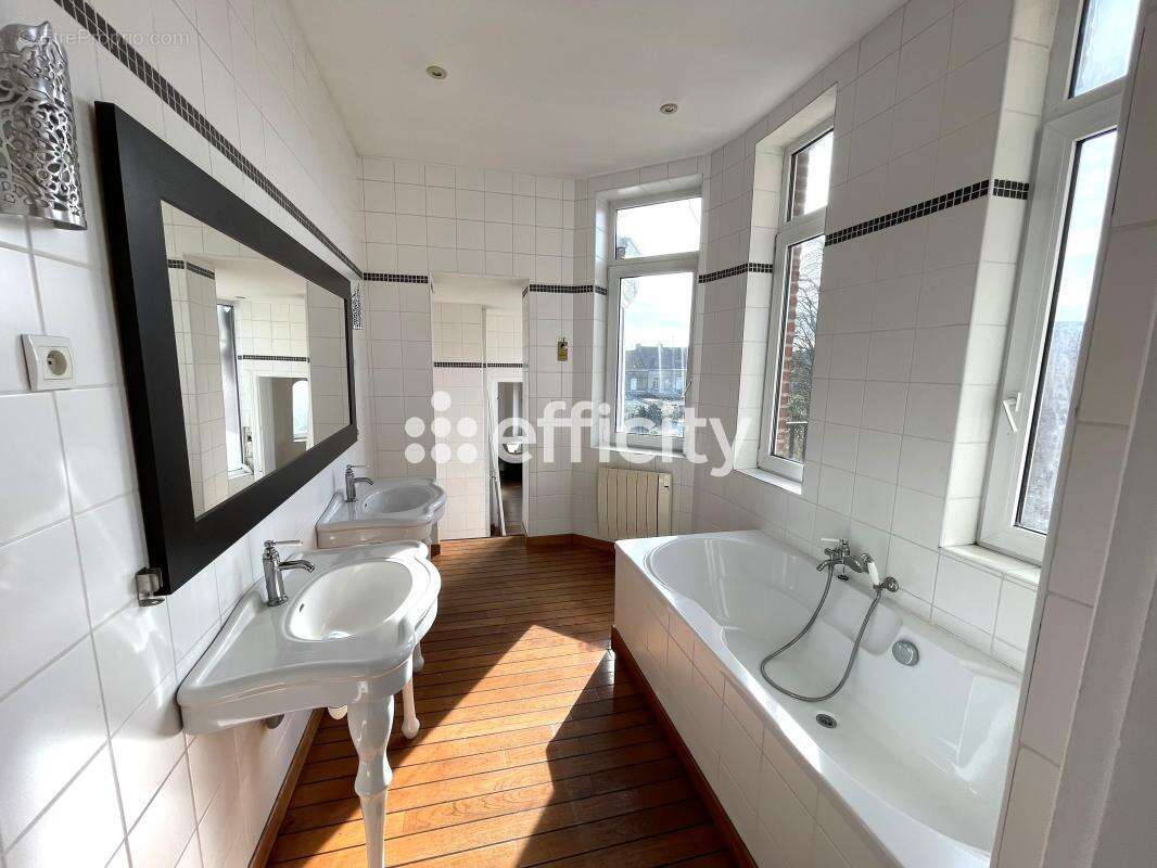 Maison à VALENCIENNES