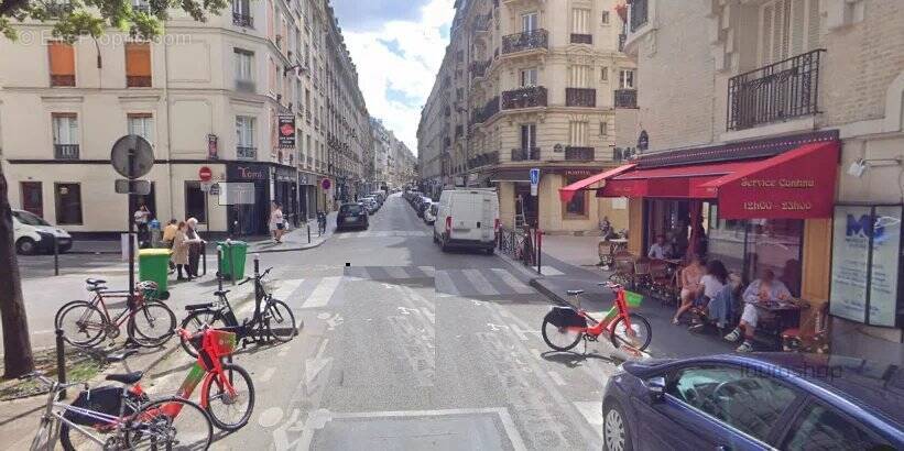 Commerce à PARIS-17E