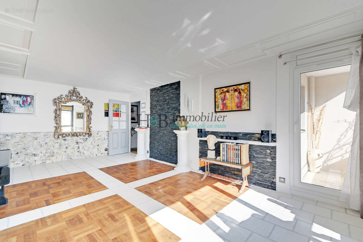 Appartement à MAISONS-ALFORT