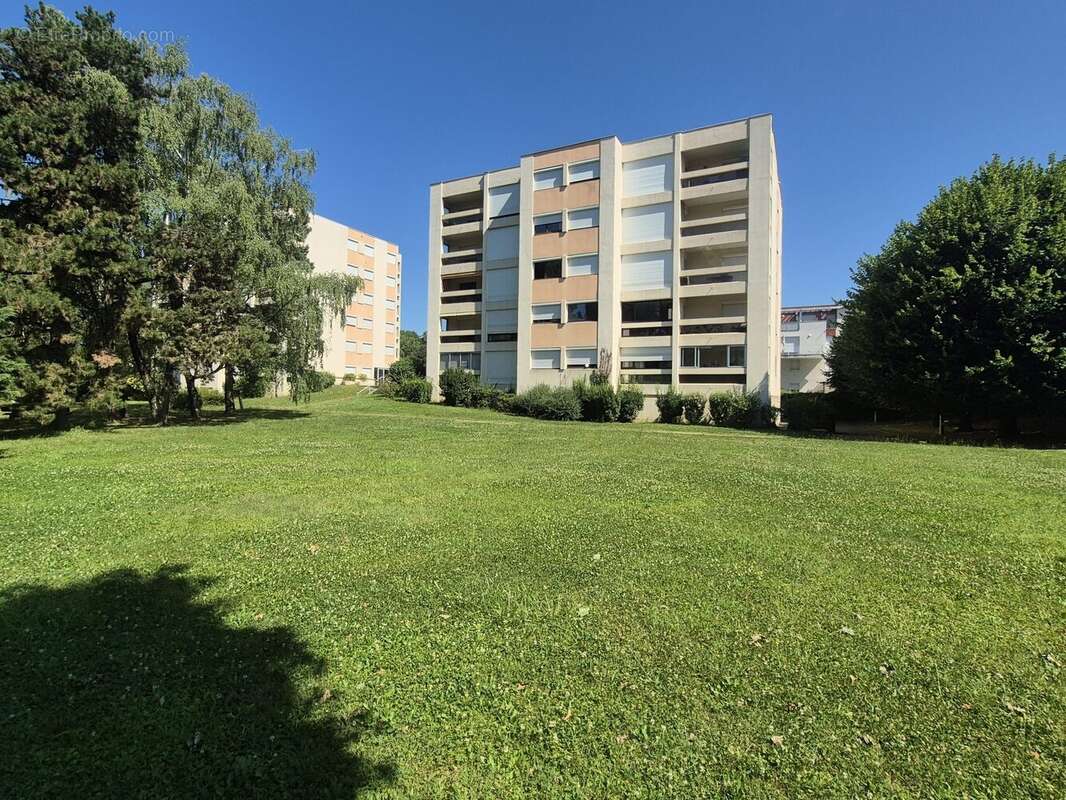 vue batiment  - Appartement à SEYSSINET-PARISET