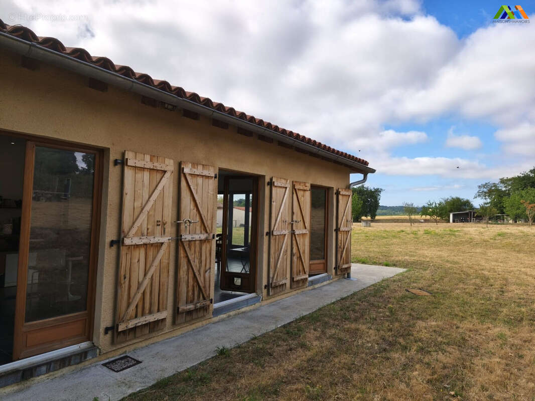 Maison 160 m² à Castelnau-Magnoac  - photo 3