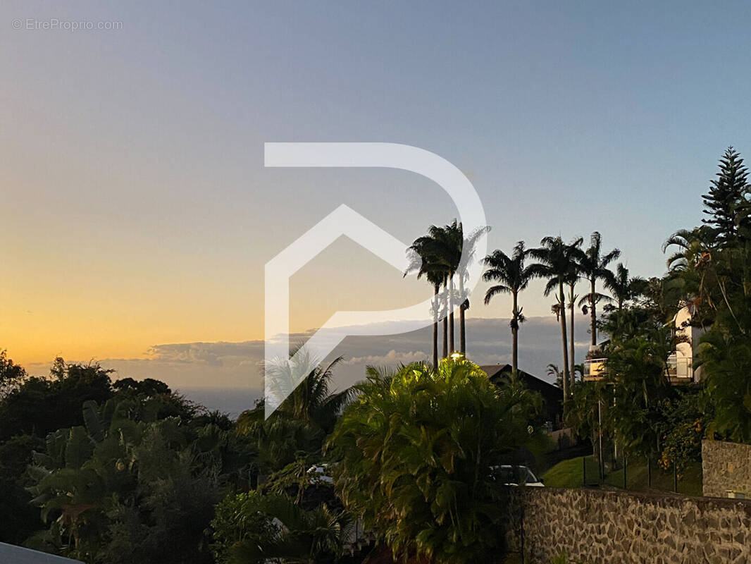 Maison à SAINT-DENIS