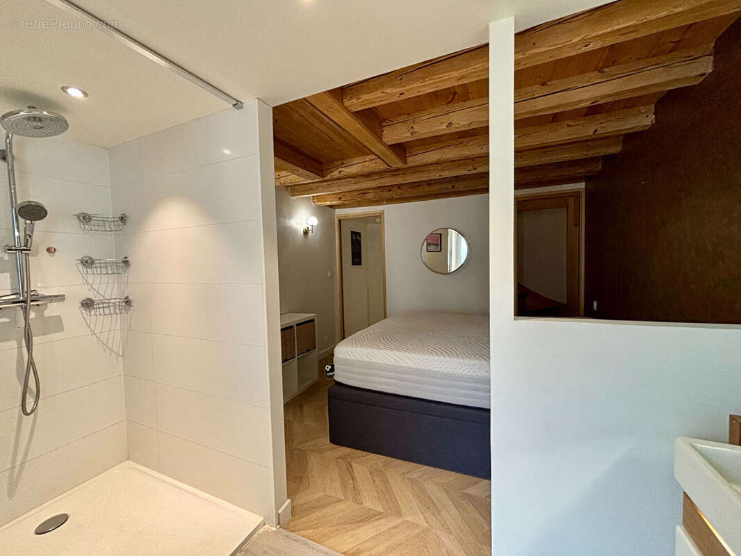Duplex contemporain dans maison de village - photo 13