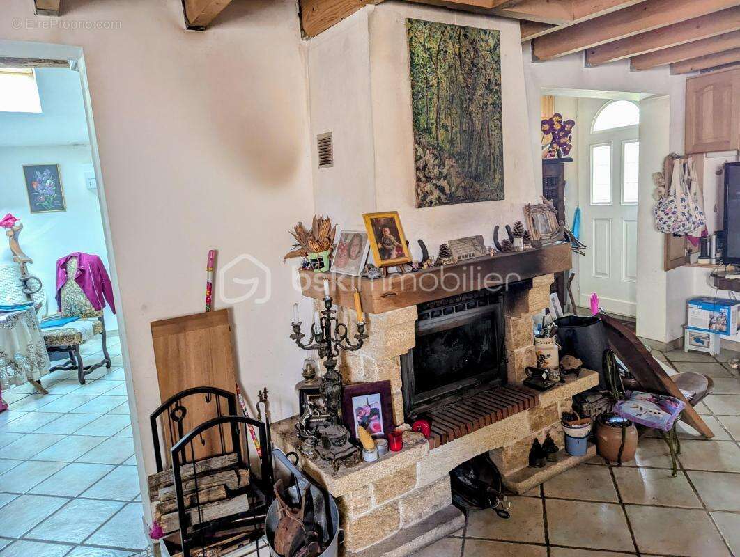 Maison à SABLONS