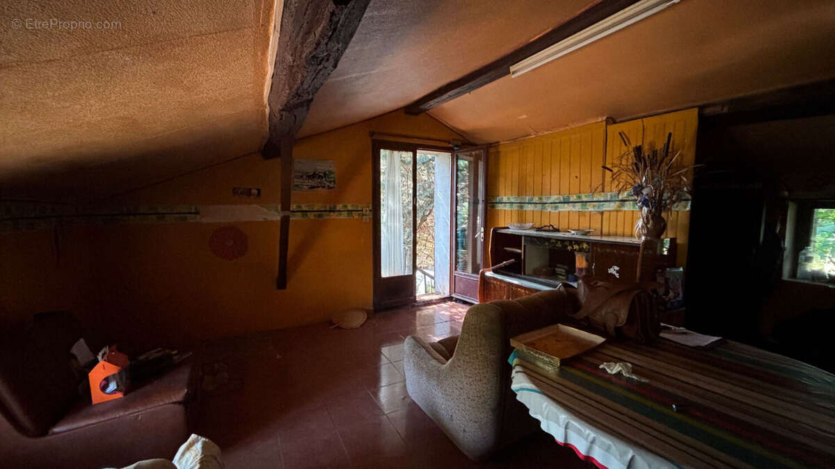 Maison à CORCELLES-EN-BEAUJOLAIS