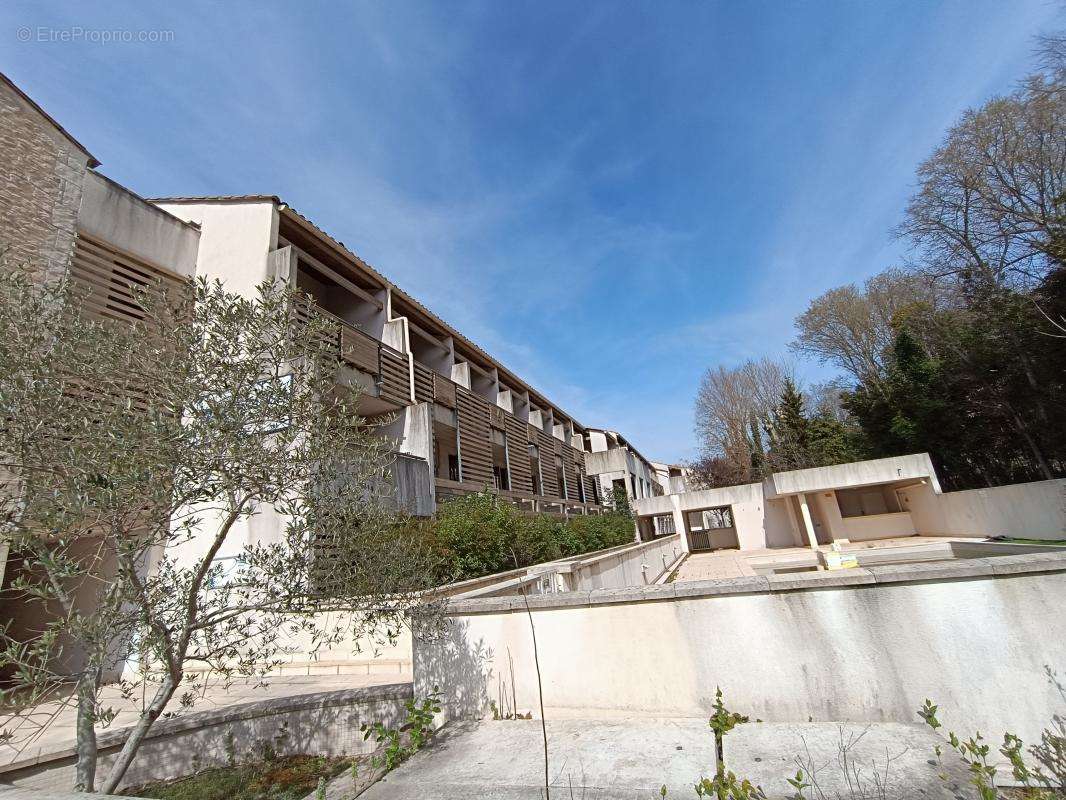 Appartement à BARJAC