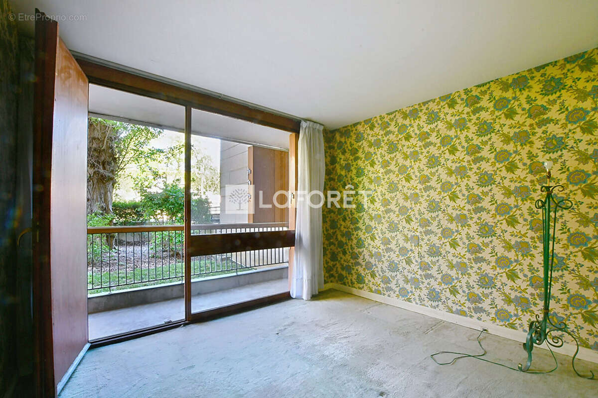 Appartement à LA CELLE-SAINT-CLOUD