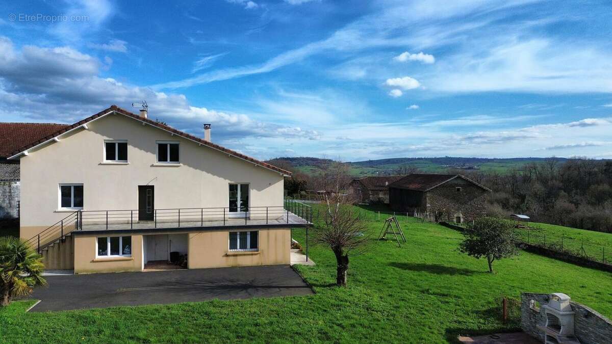 Photo 2 - Maison à BAGNAC-SUR-CELE