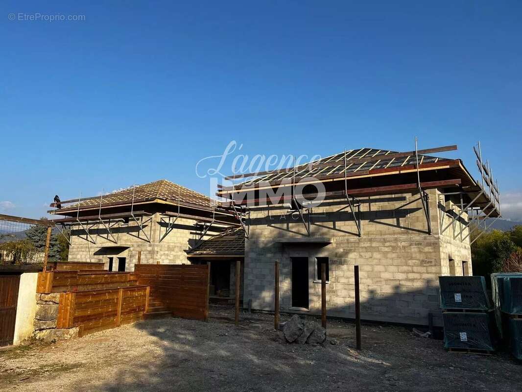 Maison à SAINT-JORIOZ