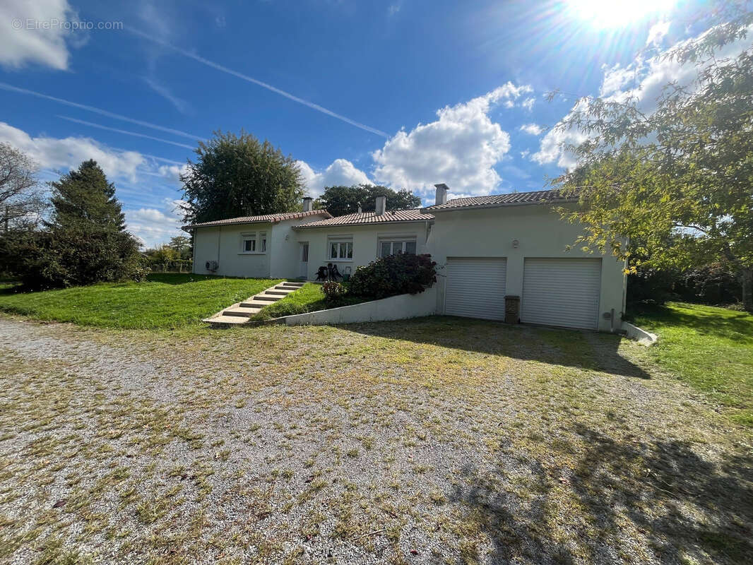 Maison à LIGNAN-DE-BORDEAUX