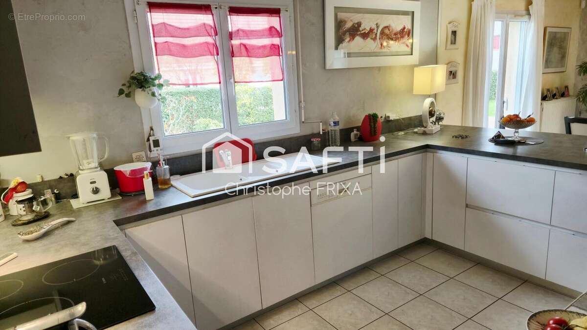 Photo 6 - Maison à OISSEL