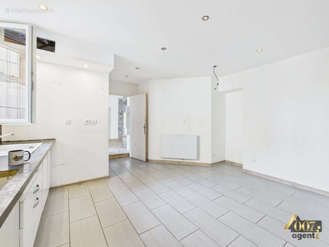 Appartement à SAINT-PIERRE-D'ALBIGNY