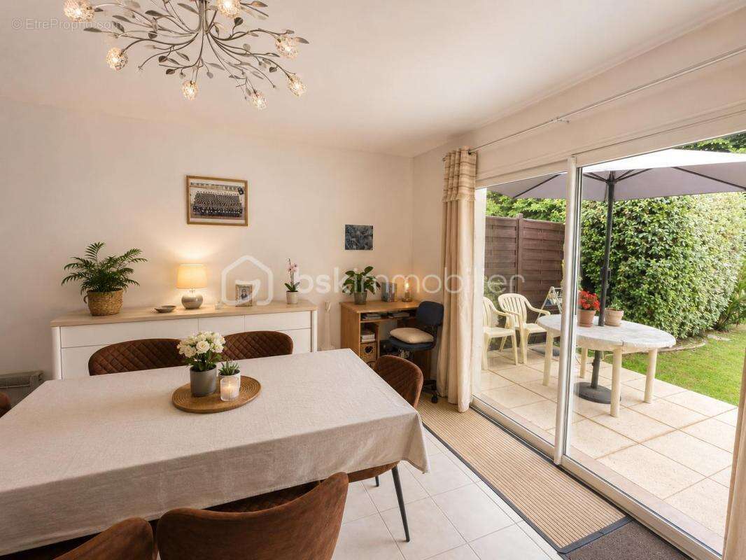 Maison de plain-pied 76 m² – 2 chambres – Jardin de 668 m² – Vendue louée – Rétaud - photo 3